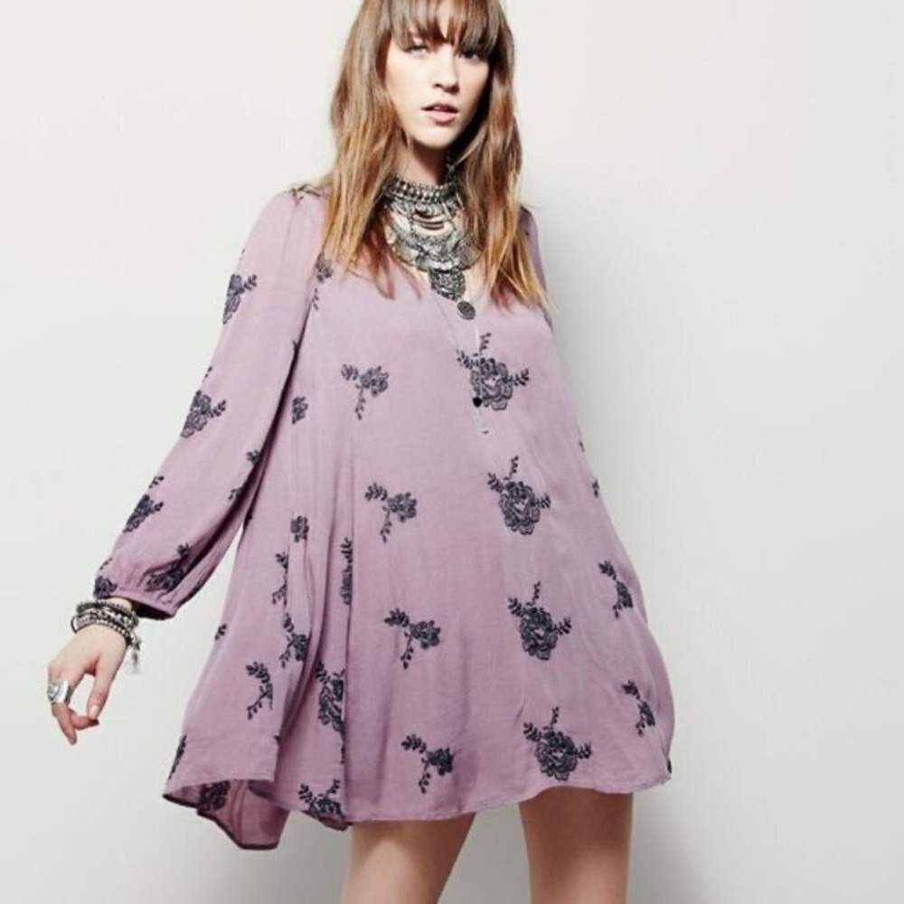 Free People Embroidered Emma Austin‎ Mini Dress Elderberry Boho Cutout Back XS